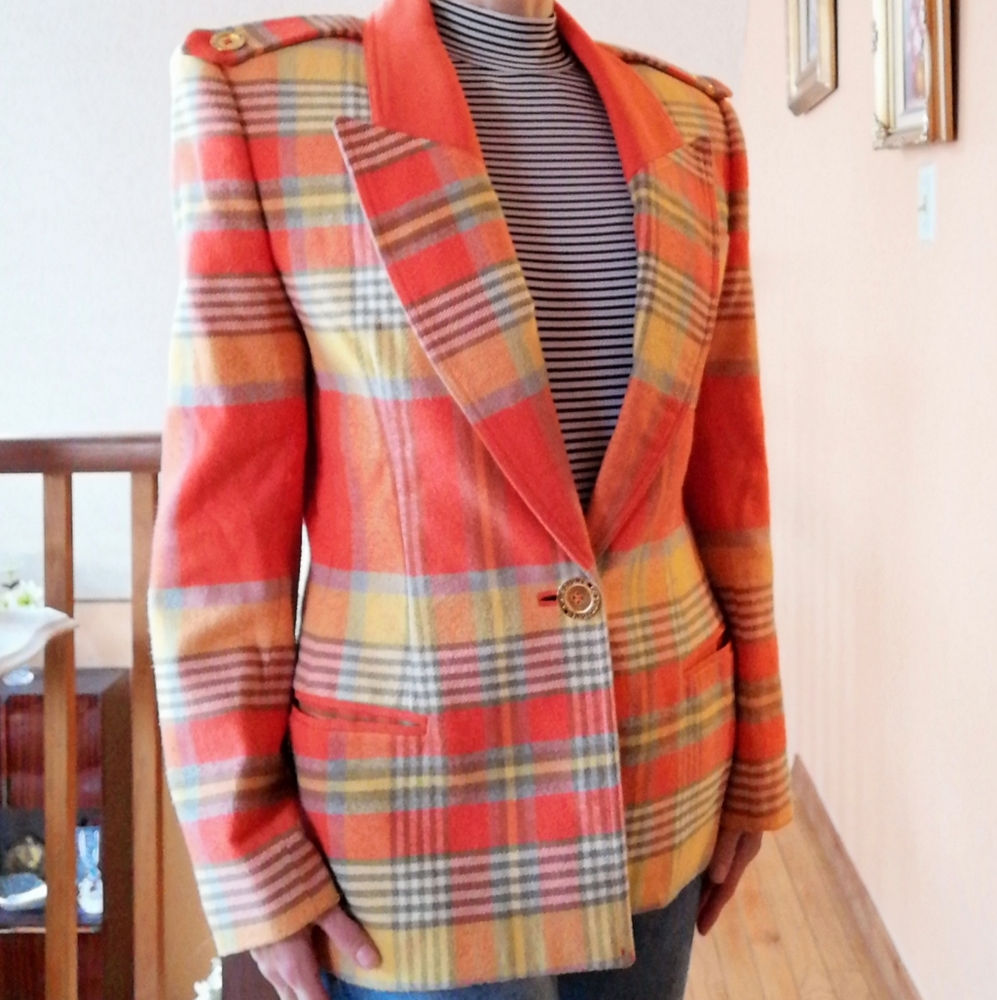 Vintage Criscione Plaid Blazer - Picture 6 of 8